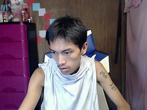 Snapshot of riks_tyler chatting on 07/21/26, 05:03 riks tyler online show from 07/21/26, 05:03