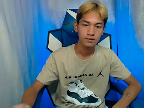 riks tyler online show from 12/01/25, 09:32