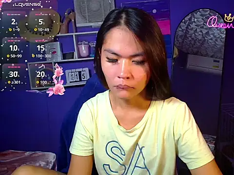 urgirljane online show from 06/15/26, 02:50