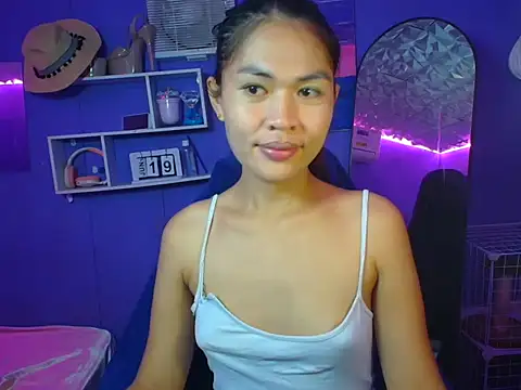 urgirljane online show from 06/19/26, 03:40