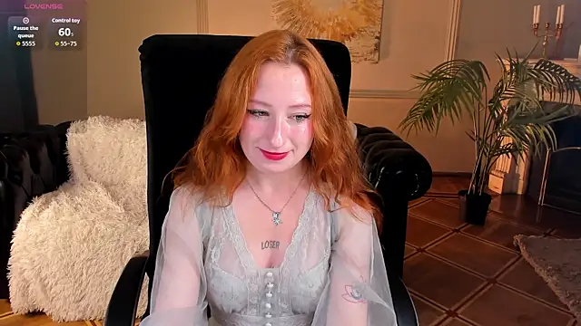 Snapshot of Violet_Griffen chatting on 07/08/26, 03:56 Violet Griffen online show from 07/08/26, 03:56