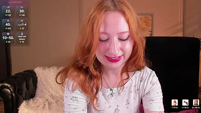Snapshot of Violet_Griffen chatting on 07/15/26, 03:52 Violet Griffen online show from 07/15/26, 03:52