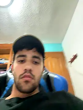 aavrdvh33 online show from 11/20/25, 10:09