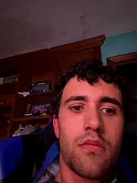 aavrdvh33 online show from 12/04/25, 06:40