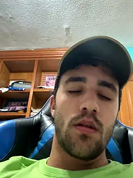 aavrdvh33 online show from 11/21/25, 11:37