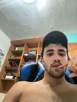 aavrdvh33 online show from 11/05/25, 10:13