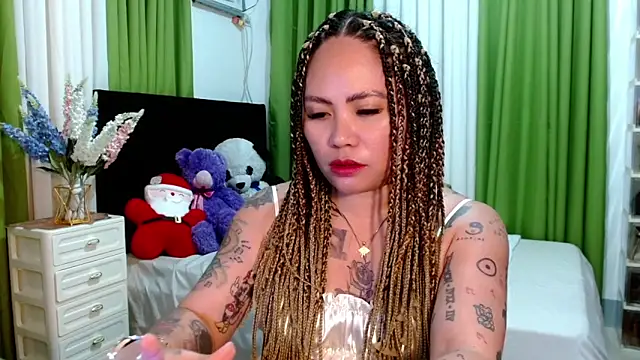 EstellaStarXxx online show from 10/31/25, 02:02