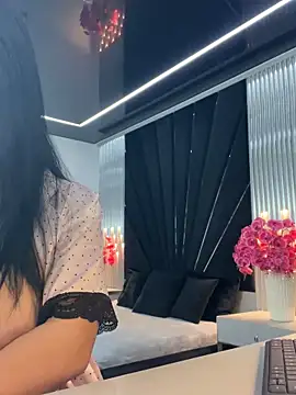 KenyaCruz online show from 11/11/25, 06:58