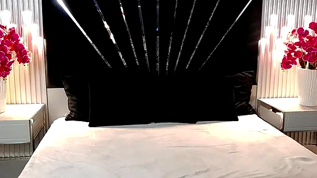 KenyaCruz online show from 12/02/25, 06:53