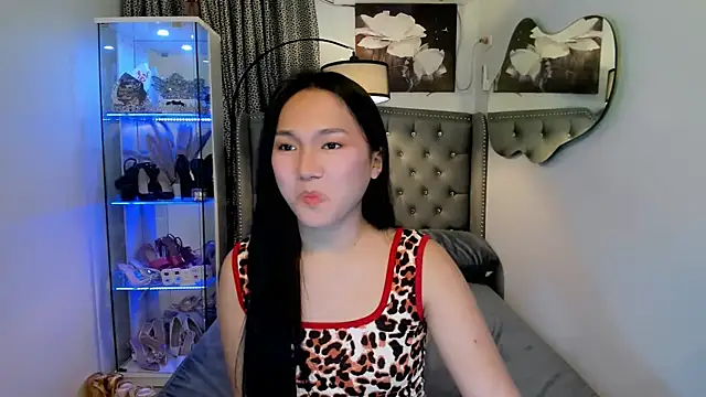 bigcockvenice online show from 11/18/25, 03:04