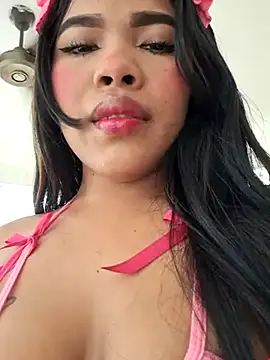 Snapshot of Michell_em chatting on 02/19/26, 06:49 Michell em online show from 02/19/26, 06:49