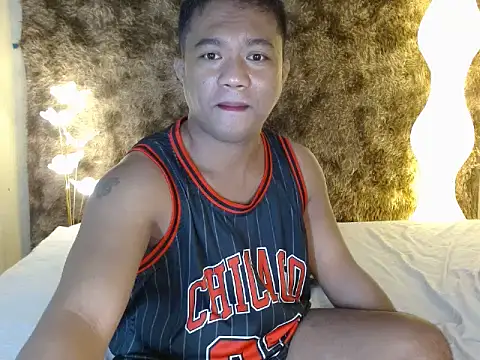 Snapshot of JustJakey chatting on 07/13/26, 02:44 JustJakey online show from 07/13/26, 02:44