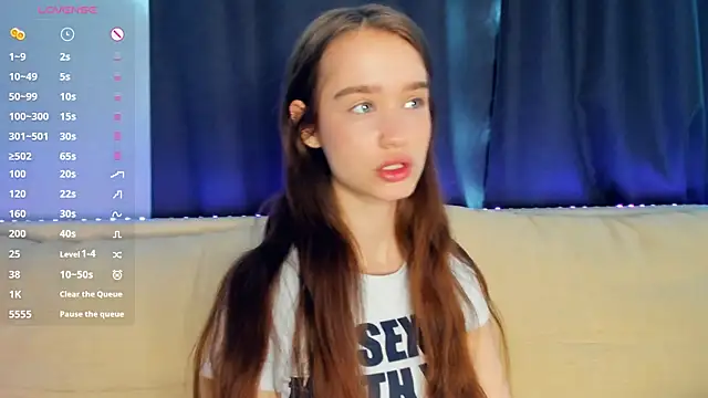 lovelyalivia online show from 04/07/26, 08:16