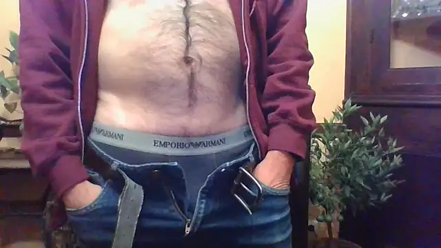 Snapshot of nastro1967 chatting on 11/25/25, 05:13 nastro1967 online show from 11/25/25, 05:13