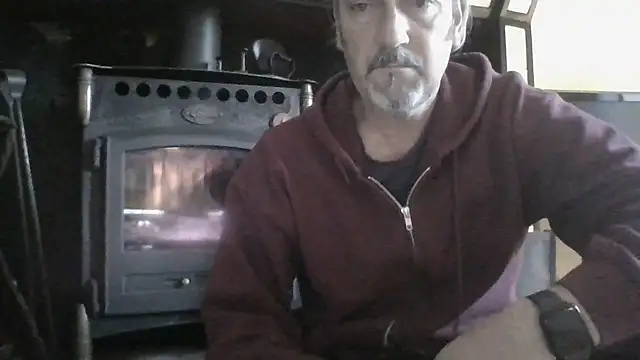 Snapshot of nastro1967 chatting on 11/28/25, 10:26 nastro1967 online show from 11/28/25, 10:26