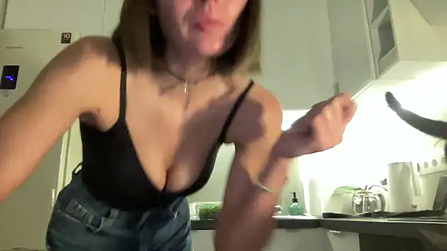 Gidelii online show from 10/25/25, 01:01