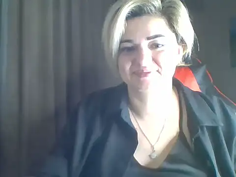 Snapshot of Wymini chatting on 09/25/25, 08:48 Wymini online show from 09/25/25, 08:48
