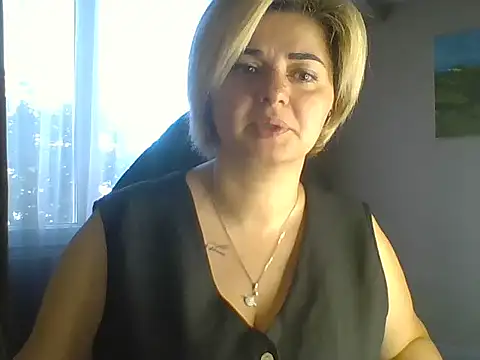 Snapshot of Wymini chatting on 09/23/25, 07:37 Wymini online show from 09/23/25, 07:37