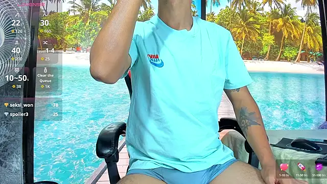 Snapshot of BigMonstercoks69 chatting on 09/27/25, 12:22 BigMonstercoks69 online show from 09/27/25, 12:22