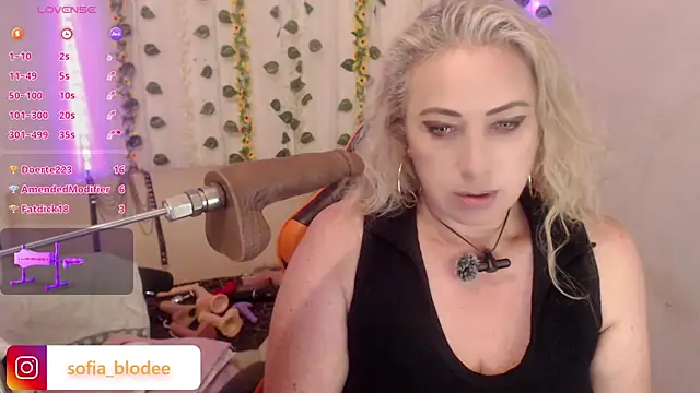sofiacurvy 45 online show from 05/27/26, 01:57