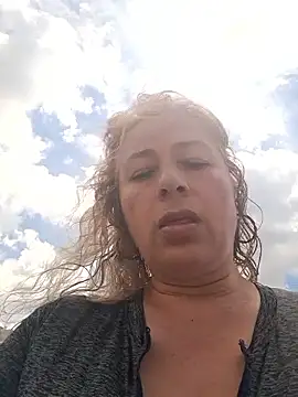 sofiacurvy 45 online show from 12/03/25, 04:17