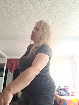 sofiacurvy 45 online show from 12/05/25, 06:39