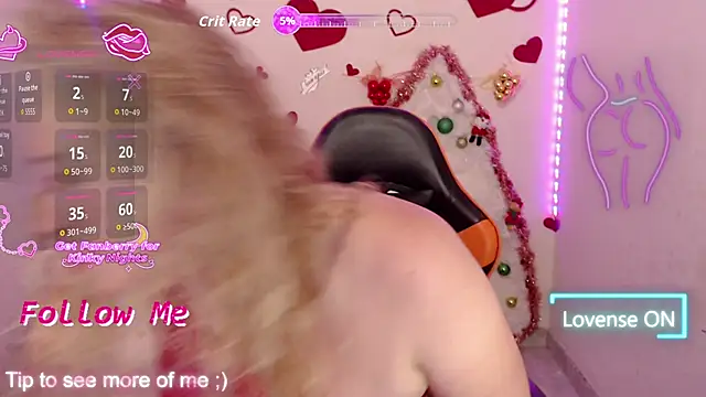 sofiacurvy 45 online show from 12/17/25, 10:15