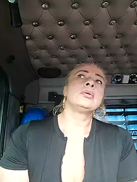 sofiacurvy 45 online show from 03/12/26, 08:02