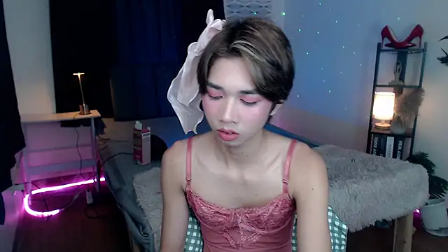 Lavictoriathegreat online show from 11/21/25, 02:27