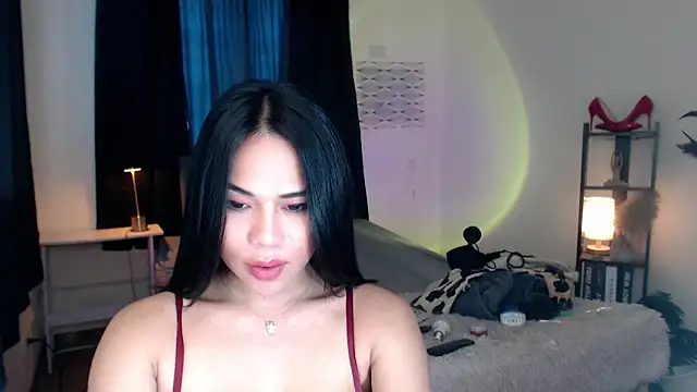 Lavictoriathegreat online show from 11/25/25, 06:25