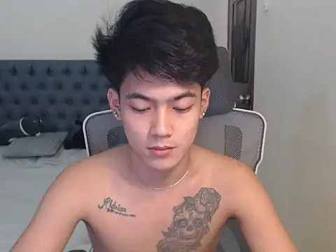 Snapshot of Prince_kiyoshi chatting on 06/21/26, 02:56 Prince kiyoshi online show from 06/21/26, 02:56