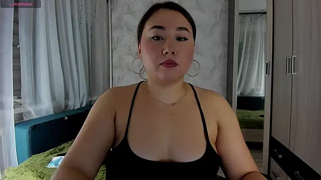 Snapshot of emilia_mur chatting on 06/22/26, 06:16 emilia mur online show from 06/22/26, 06:16
