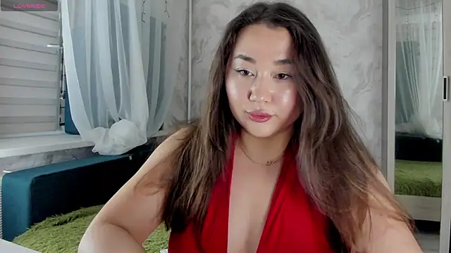 Snapshot of emilia_mur chatting on 07/18/26, 06:05 emilia mur online show from 07/18/26, 06:05