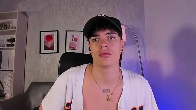 BenitoSaenz online show from 11/09/25, 11:47