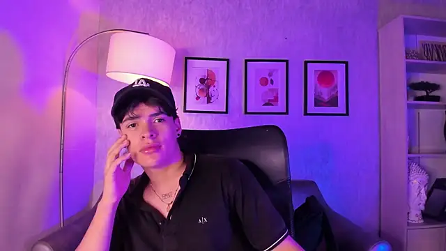 BenitoSaenz online show from 12/02/25, 12:07