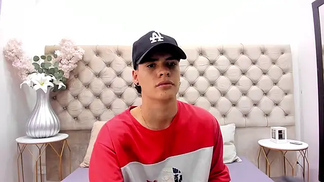 BenitoSaenz online show from 10/30/25, 11:52