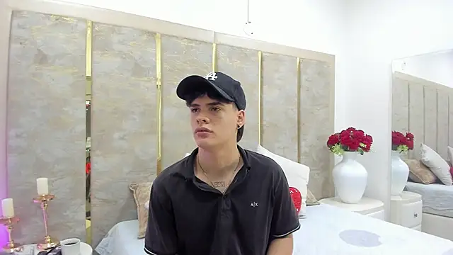 BenitoSaenz online show from 10/24/25, 11:31