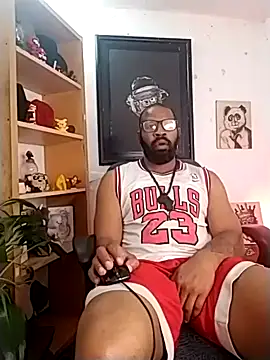 King Malik online show from 10/28/25, 02:16