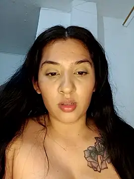 VALENTINA ROUSE  online show from 12/22/25, 02:33