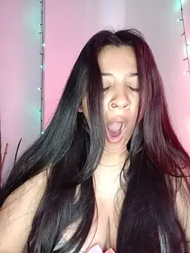 Snapshot of VALENTINA_ROUSE_ chatting on 06/14/26, 01:45 VALENTINA ROUSE online show from 06/14/26, 01:45