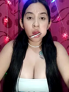 VALENTINA ROUSE  online show from 10/23/25, 12:31