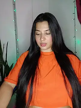 VALENTINA ROUSE  online show from 06/03/26, 10:58