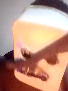 Snapshot of OnlyMoneyIwanT chatting on 09/30/25, 09:37 OnlyMoneyIwanT online show from 09/30/25, 09:37