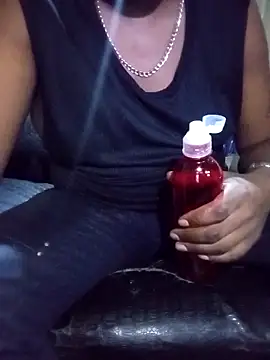 OnlyMoneyIwanT online show from 02/25/26, 01:44