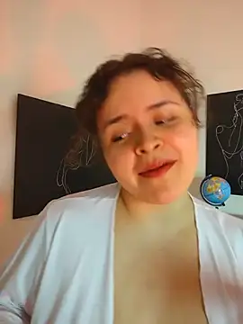 Snapshot of SeleneLuminari8 chatting on 06/25/26, 02:22 SeleneLuminari8 online show from 06/25/26, 02:22