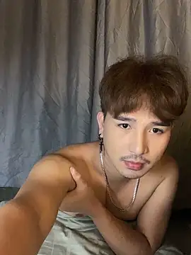 Snapshot of cute_richard24 chatting on 04/22/26, 02:02 cute richard24 online show from 04/22/26, 02:02