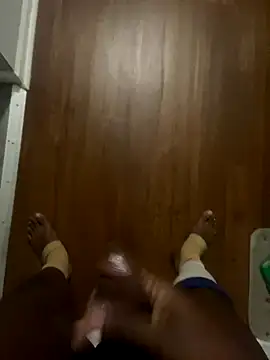 Snapshot of JezOne555 chatting on 11/25/25, 03:40 JezOne555 online show from 11/25/25, 03:40