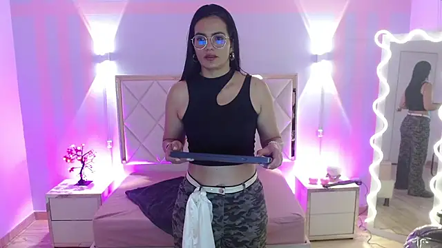 Rosalind tay online show from 03/18/26, 11:35