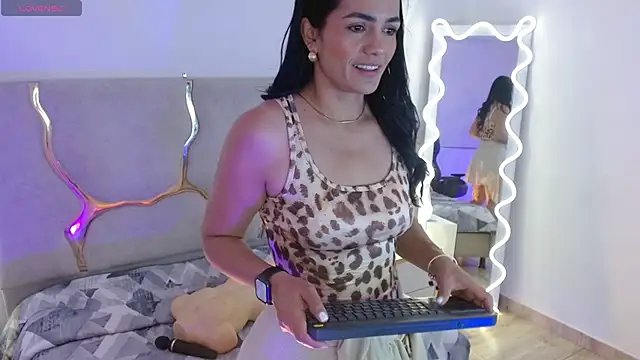 Rosalind tay online show from 11/01/25, 05:18