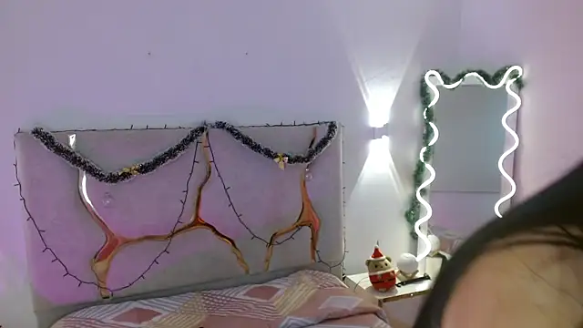 Rosalind tay online show from 12/15/25, 11:05